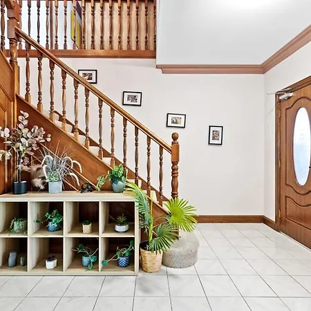 Double Room In Gordon Near Train & Bus Sleeps 1 Pymble Exterior photo
