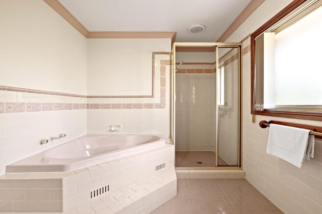 Holiday home Double In Gordon Near Train & Bus Sleeps 1 Pymble