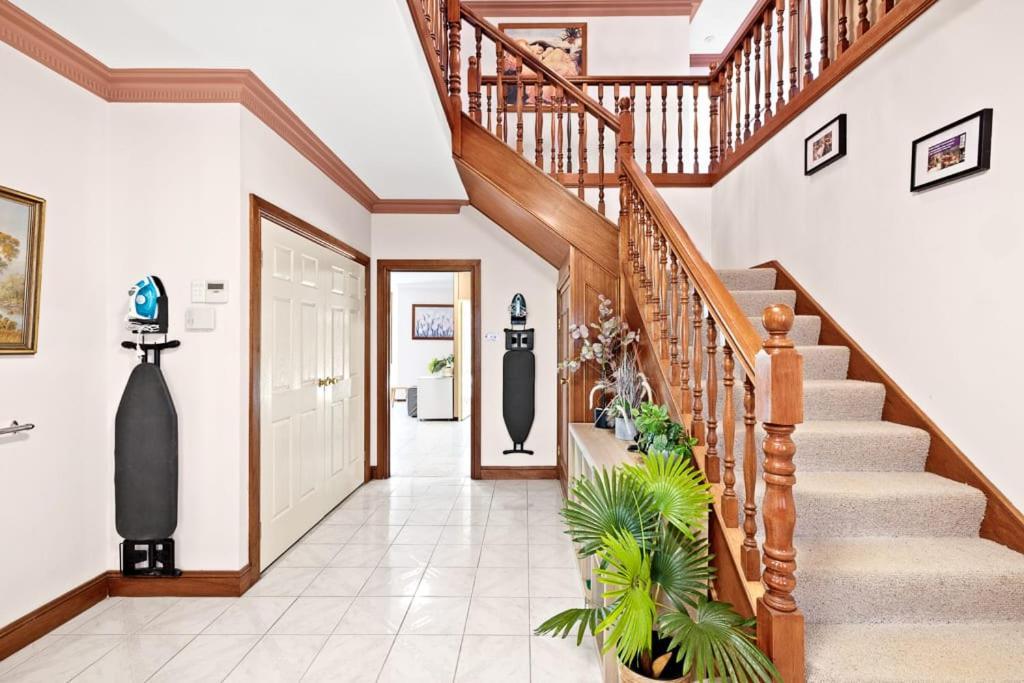 Double In Gordon Near Train & Bus Sleeps 1 * Pymble