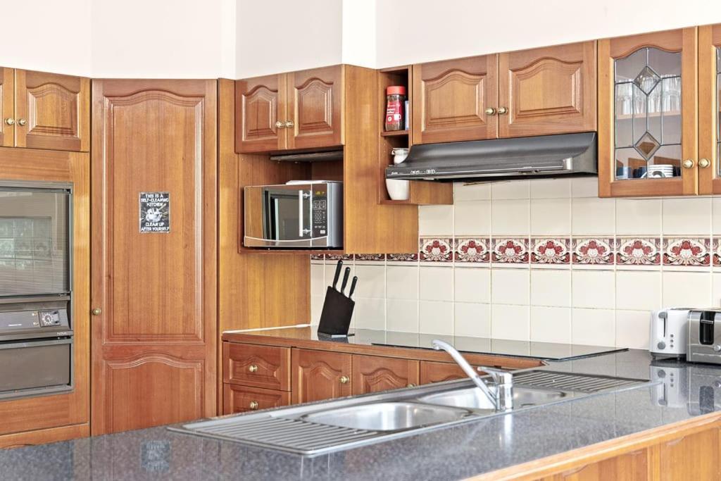 Double In Gordon Near Train & Bus Sleeps 1 * Pymble